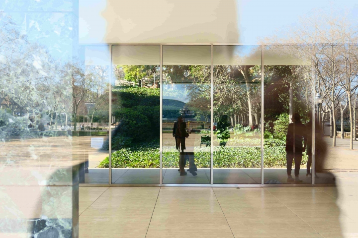 http://www.juliesteyer.com/files/gimgs/th-8_mies van der rohe ©Julie Steyer.jpg